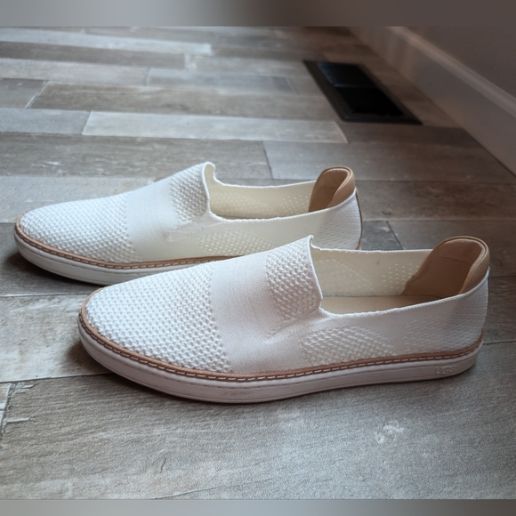 UGG Knit White Australia Sammy Slip On Women's Sneaker Size 10 - Picture 3 of 10